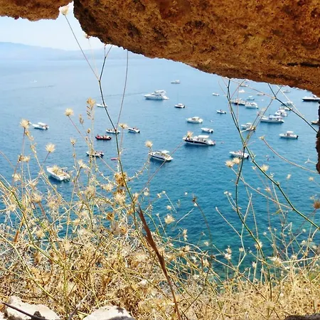 Casa Vacanze Dei Corsari Holiday home Palermo